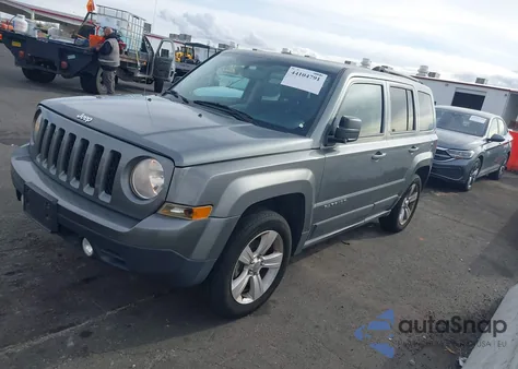 2013 Jeep Patriot Latitude из США, поврежденный, VIN 1C4NJPFA9DD166429